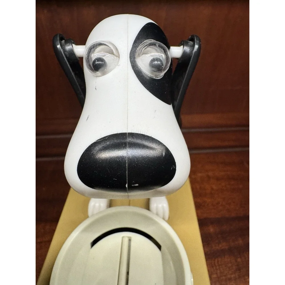 Hungry Dog Coin Bank Novelty Mechanical Penny Bank Licking‎ Bowl 